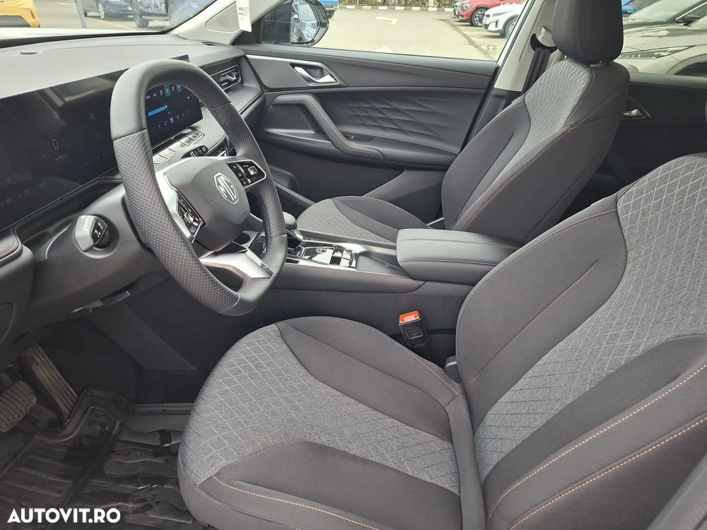 MG EHS 1.5 T-GDi AT PHEV Excite - 15