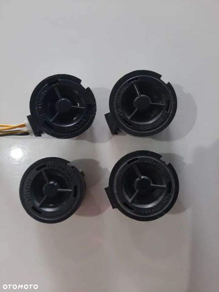 głośnik syczek wysokotonowy Corsa D E Ducato Punto Evo 55701249 - 1