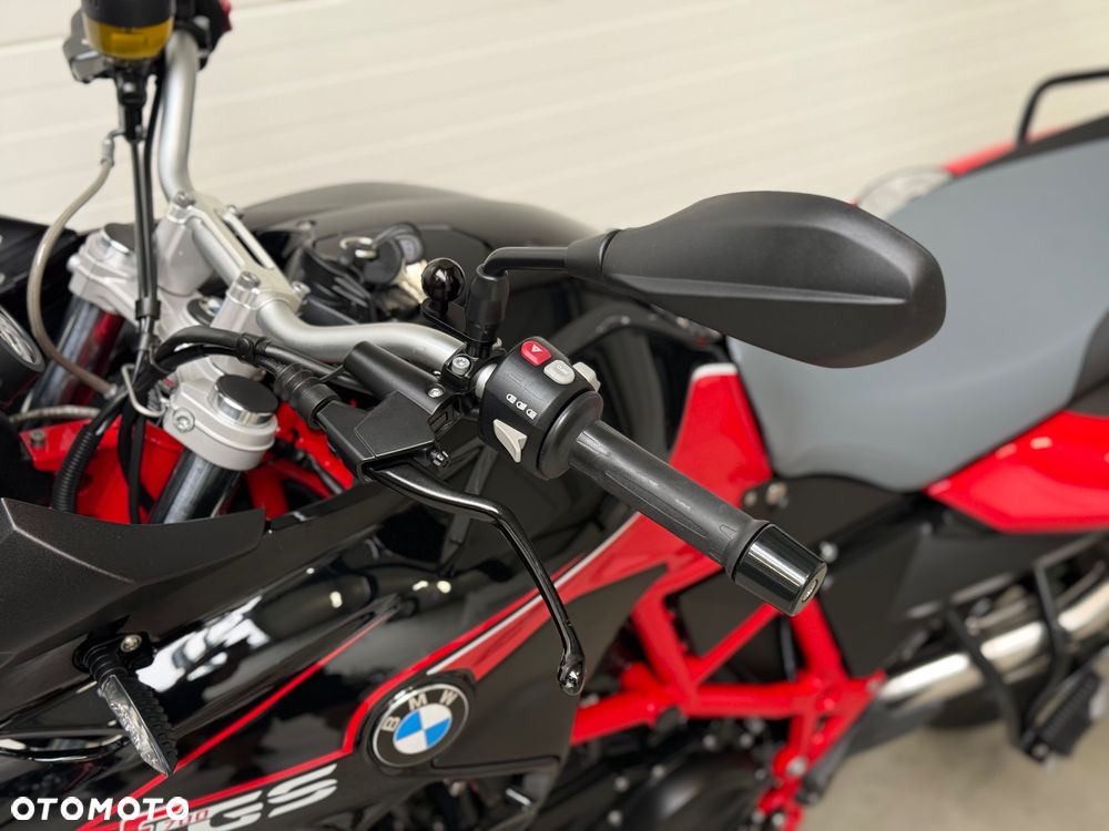 BMW F - 25