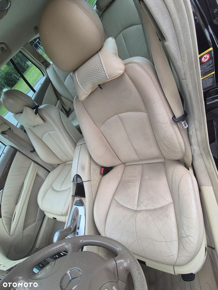 Mercedes-Benz Klasa E 240 4-Matic T Avantgarde - 21