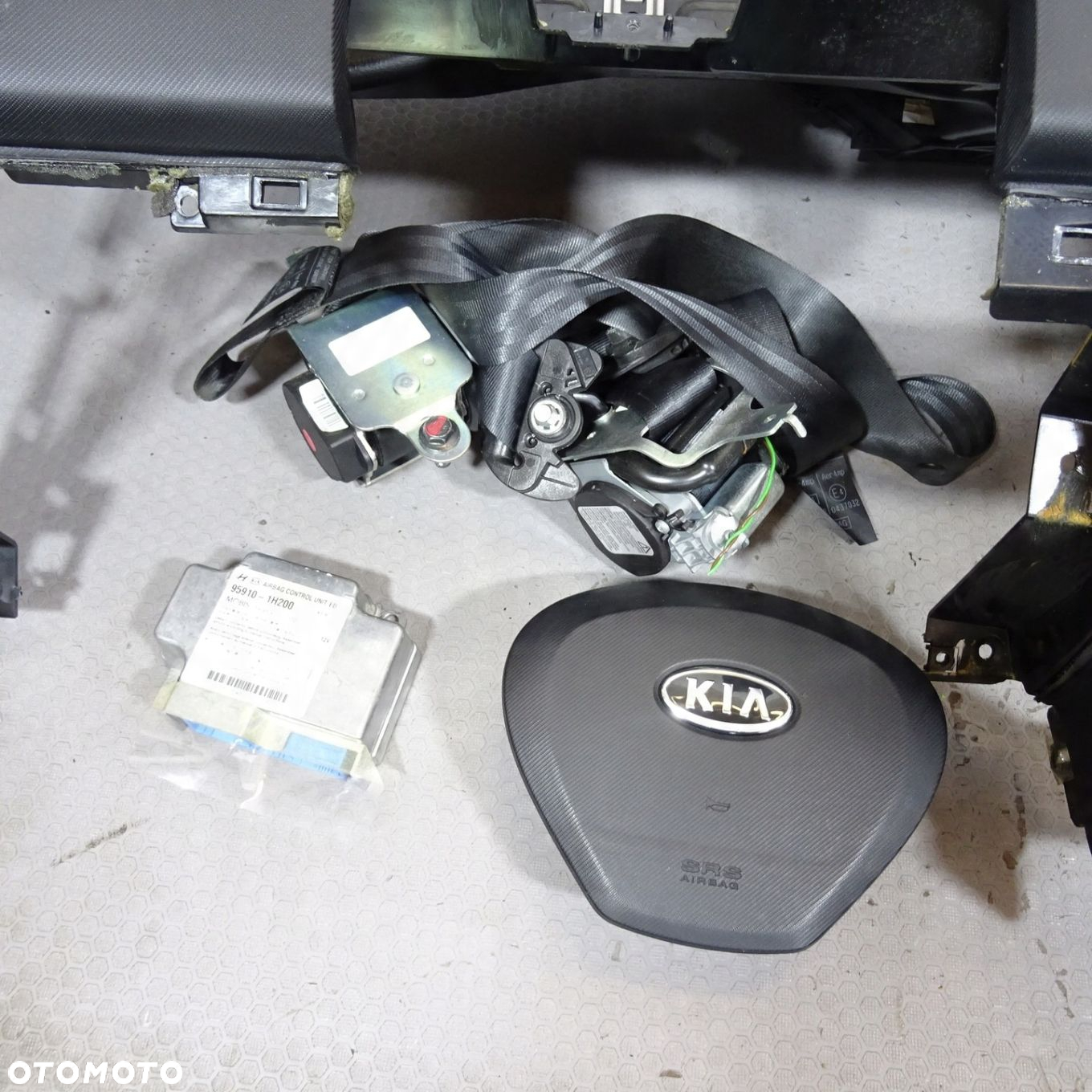 KIA PRO CEED I AIRBAG KONSOLA DESKA KOKPIT - 3