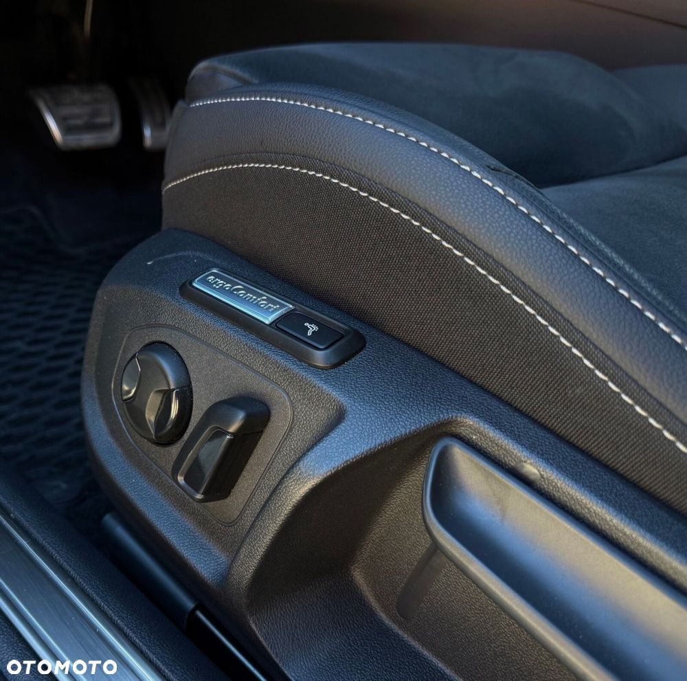 Volkswagen Arteon 2.0 TSI R-Line DSG - 11