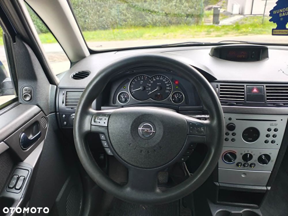 Opel Meriva 1.6 16V Easytronic Cosmo - 32