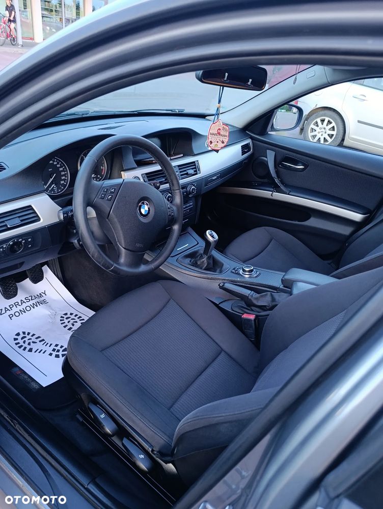 BMW Seria 3 320d Efficient Dynamics Sport Line - 15