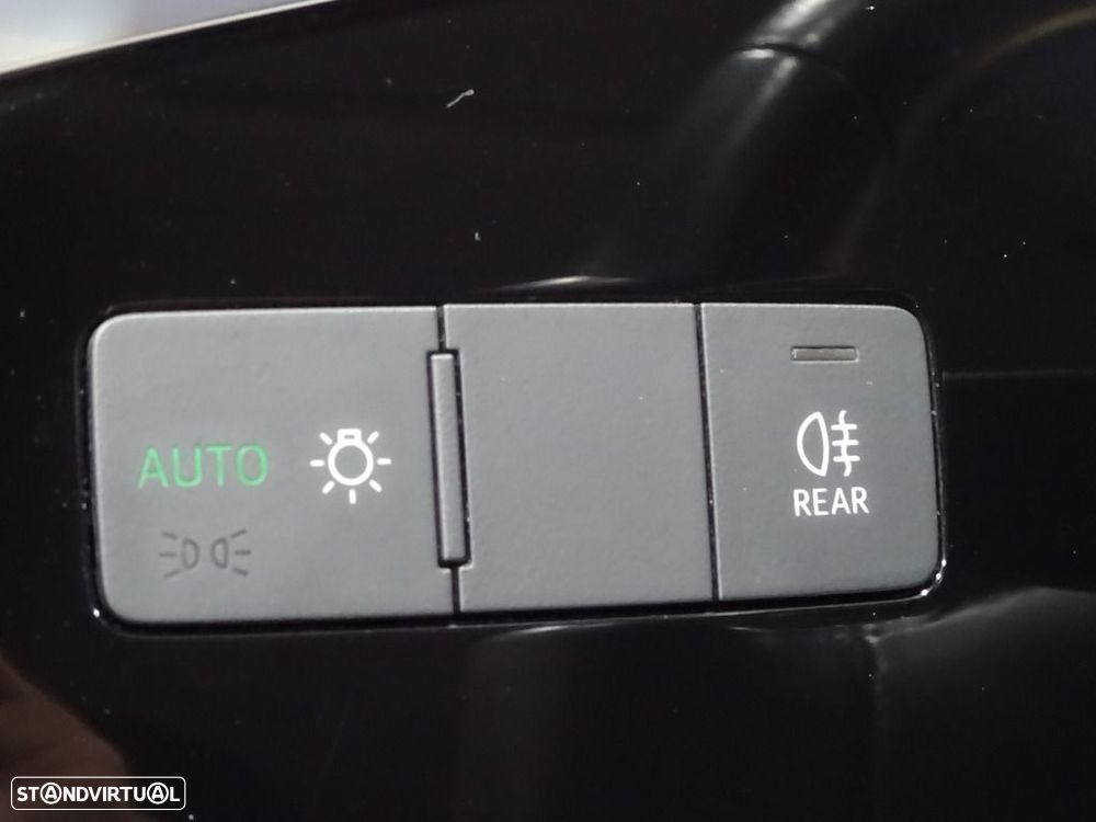 Audi Q3 45 TFSIe S tronic - 12