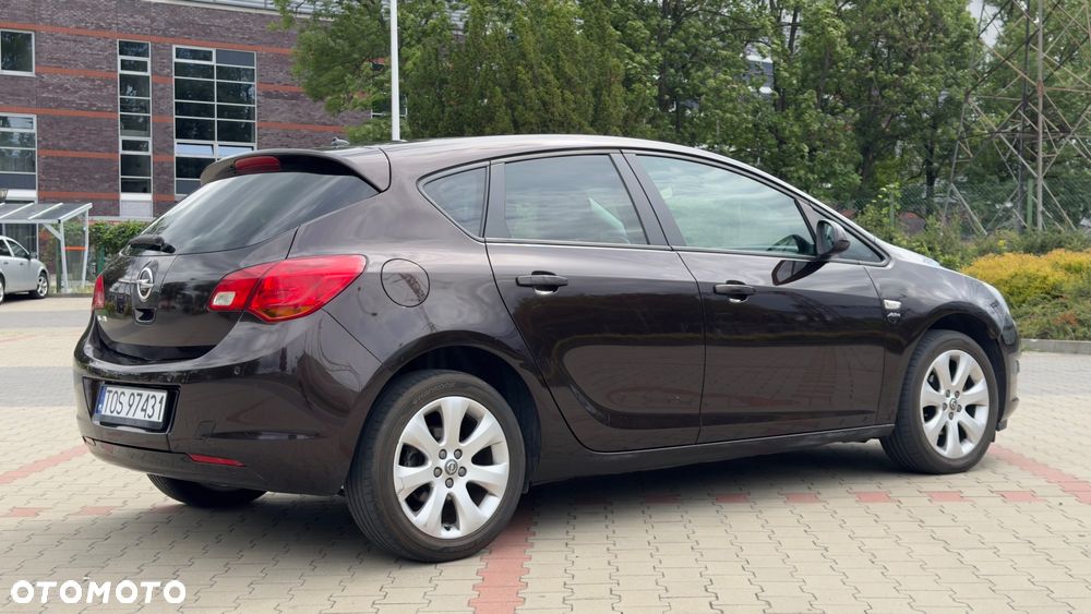 Opel Astra - 4