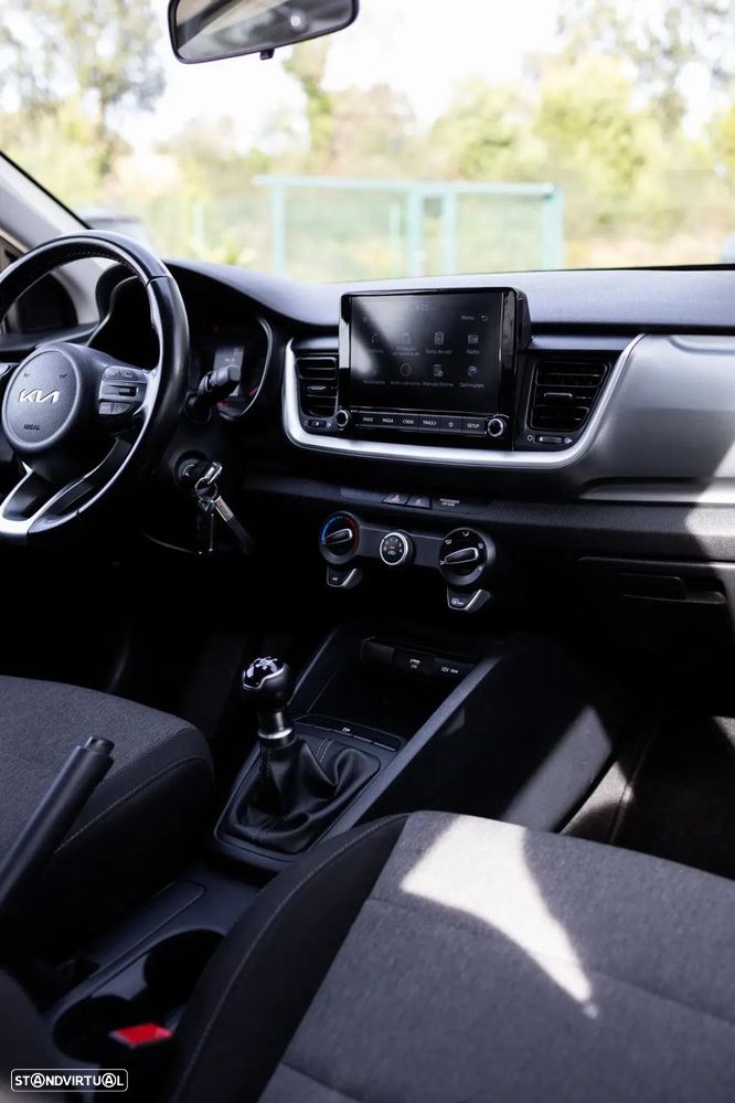 Kia Stonic - 24