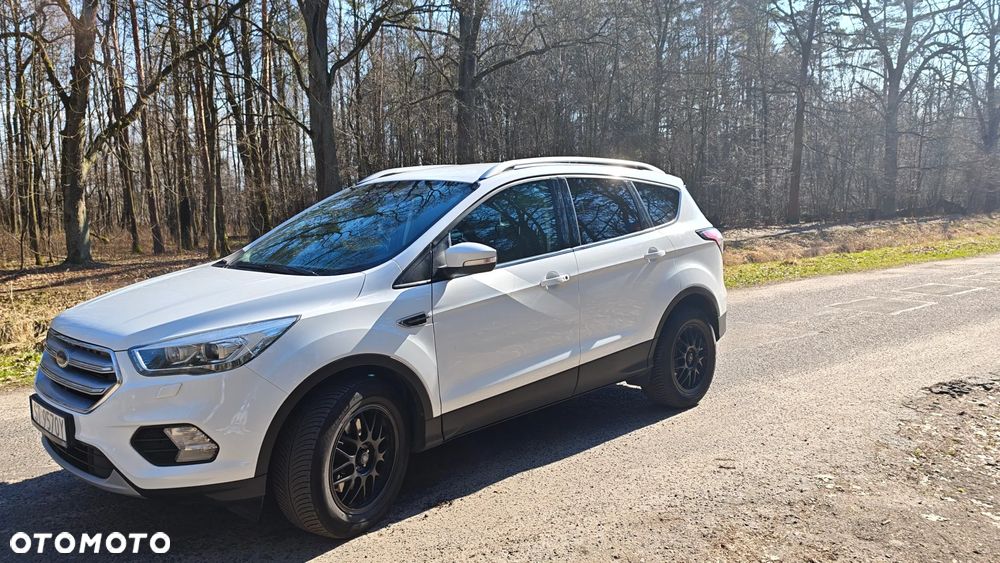 Ford Kuga - 12