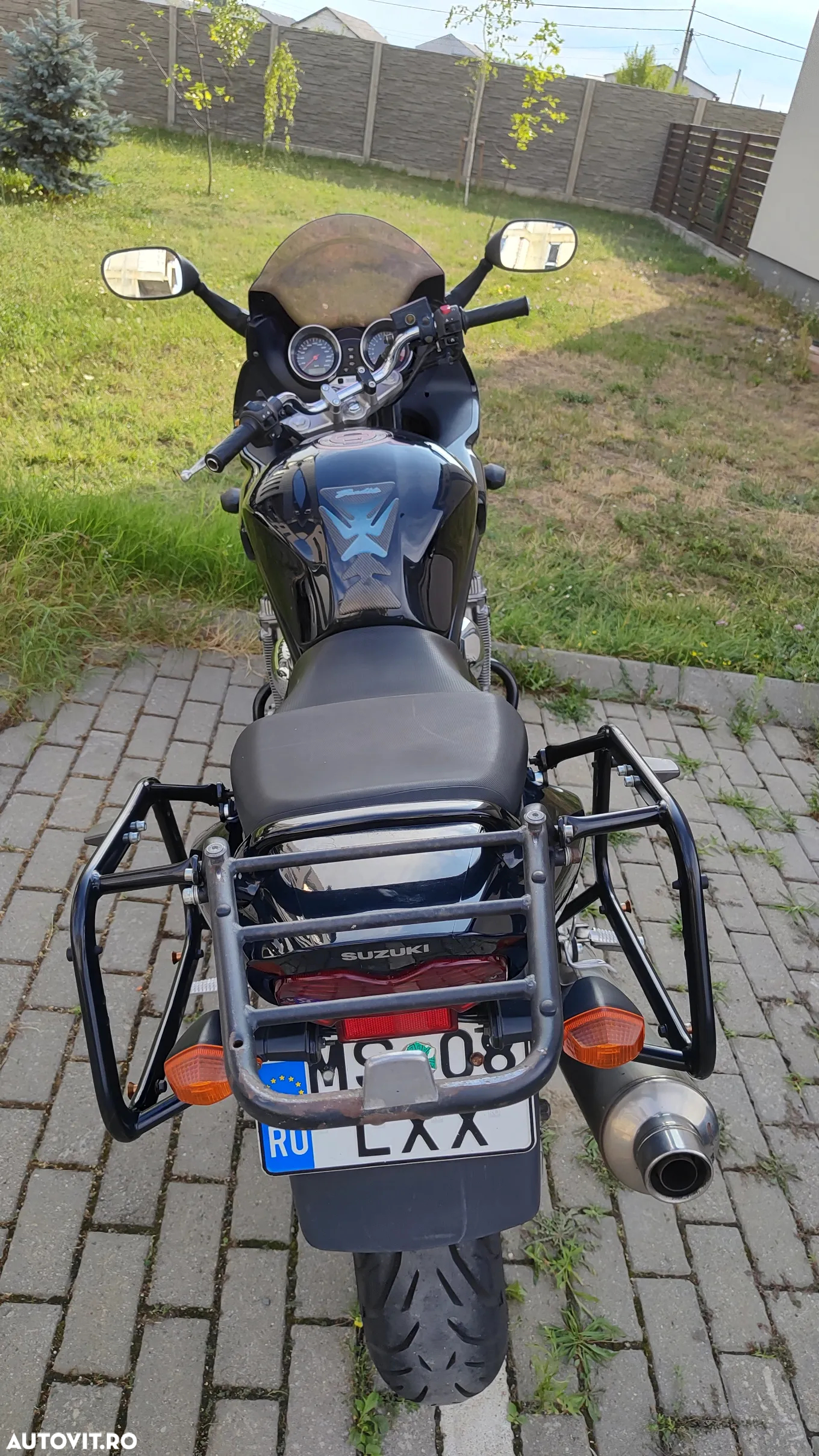 Suzuki GSF - Bandit - 2