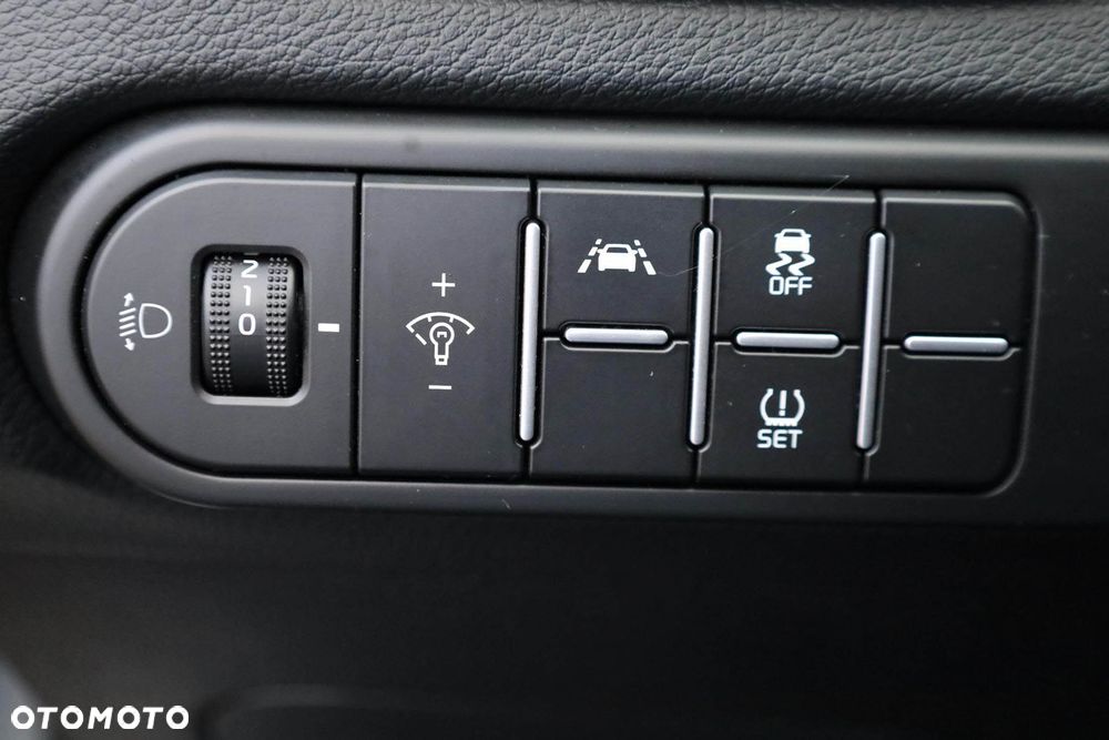 Kia Ceed 1.5 T-GDI M DCT - 25