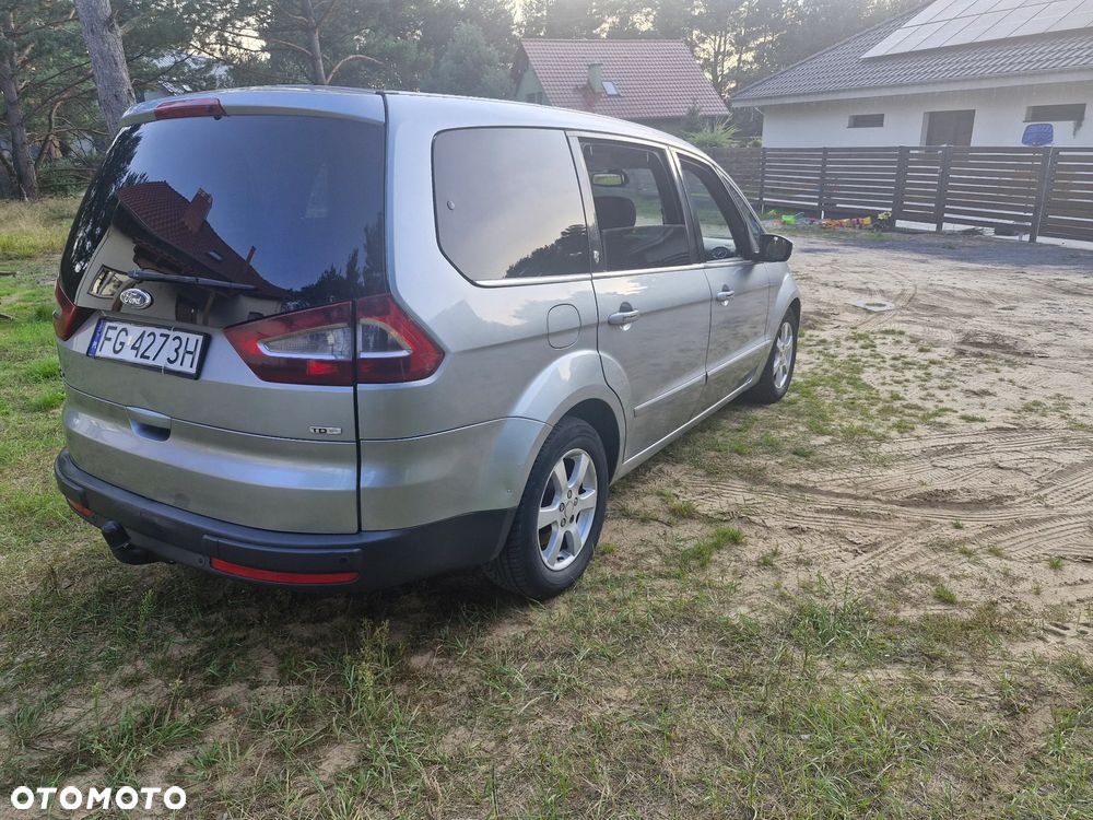 Ford Galaxy 1.8 TDCi Ghia - 11
