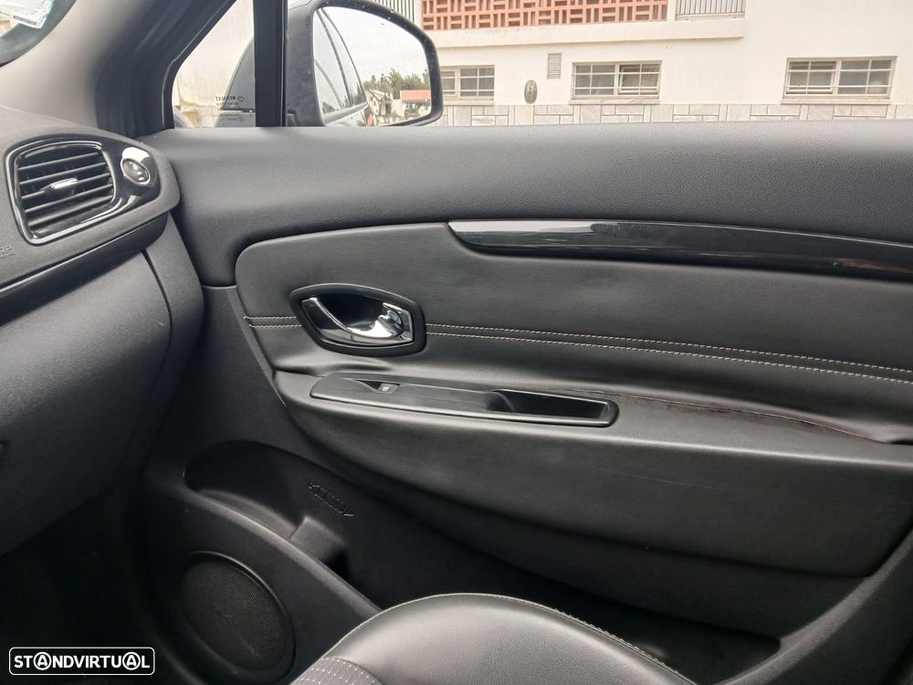 Renault Scénic 1.5 dCi Bose Edtion SS - 19