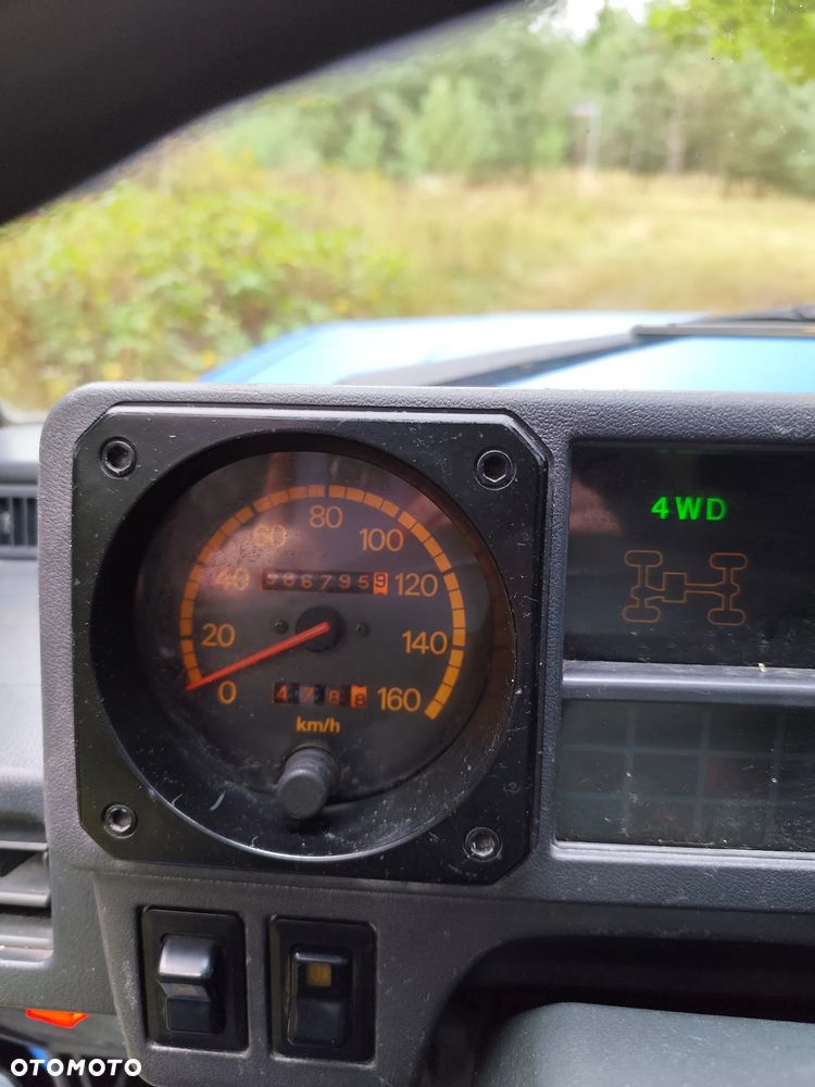 Mitsubishi Pajero - 17