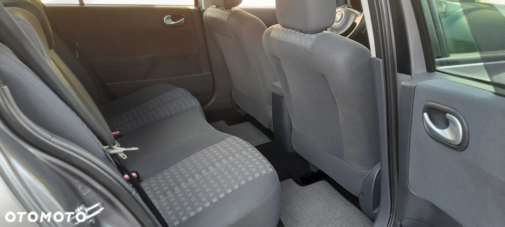 Renault Megane 1.6 16V Authentique - 6