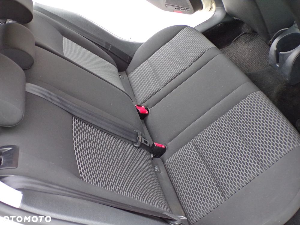 Volkswagen Golf 1.4 Style - 25