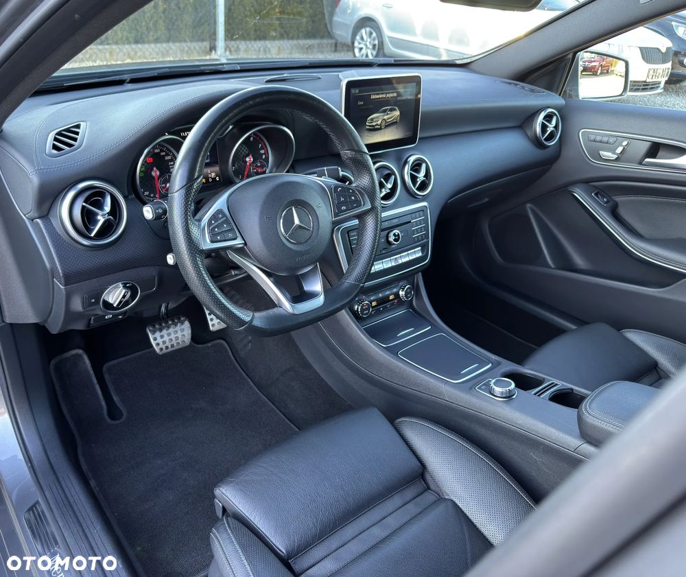 Mercedes-Benz Klasa A 250 4Matic 7G-DCT AMG Line - 15