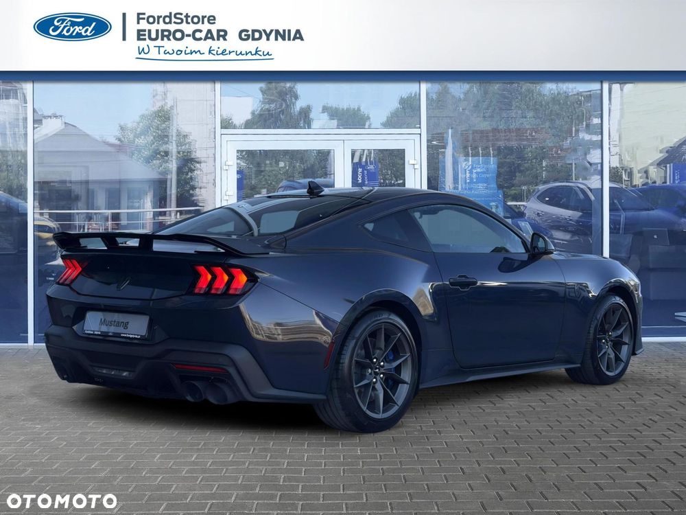 Ford Mustang - 8