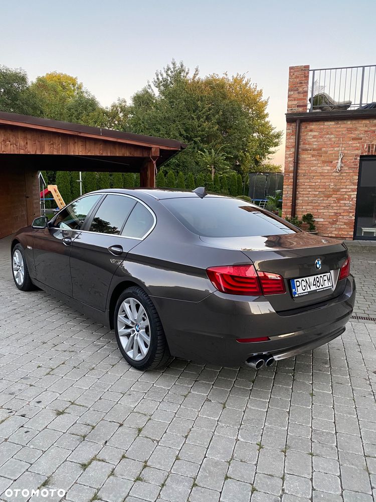 BMW Seria 5 530d xDrive - 8