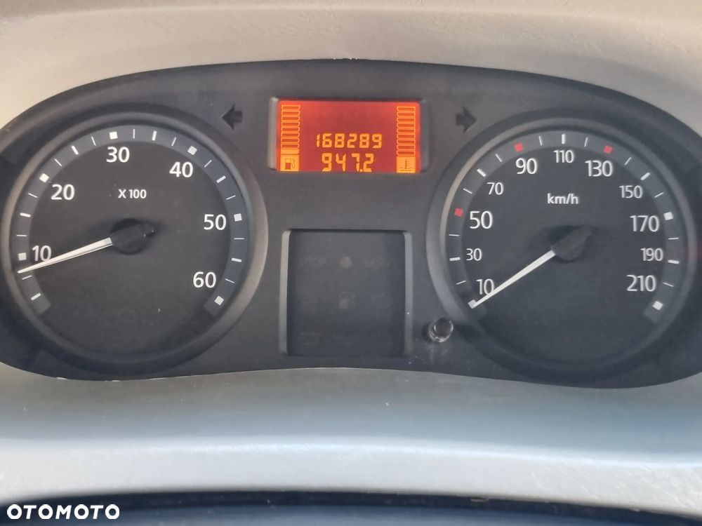 Renault Trafic - 26
