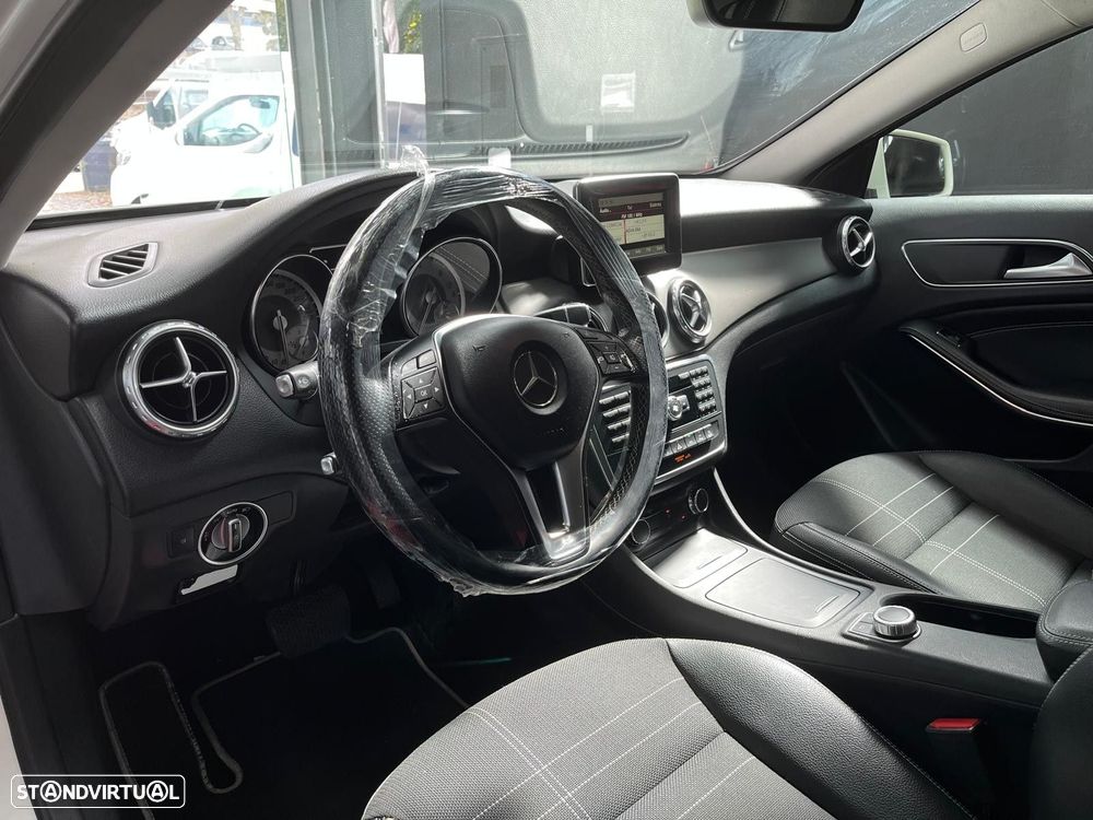 Mercedes-Benz GLA 220 CDi Urban 4-Matic - 8