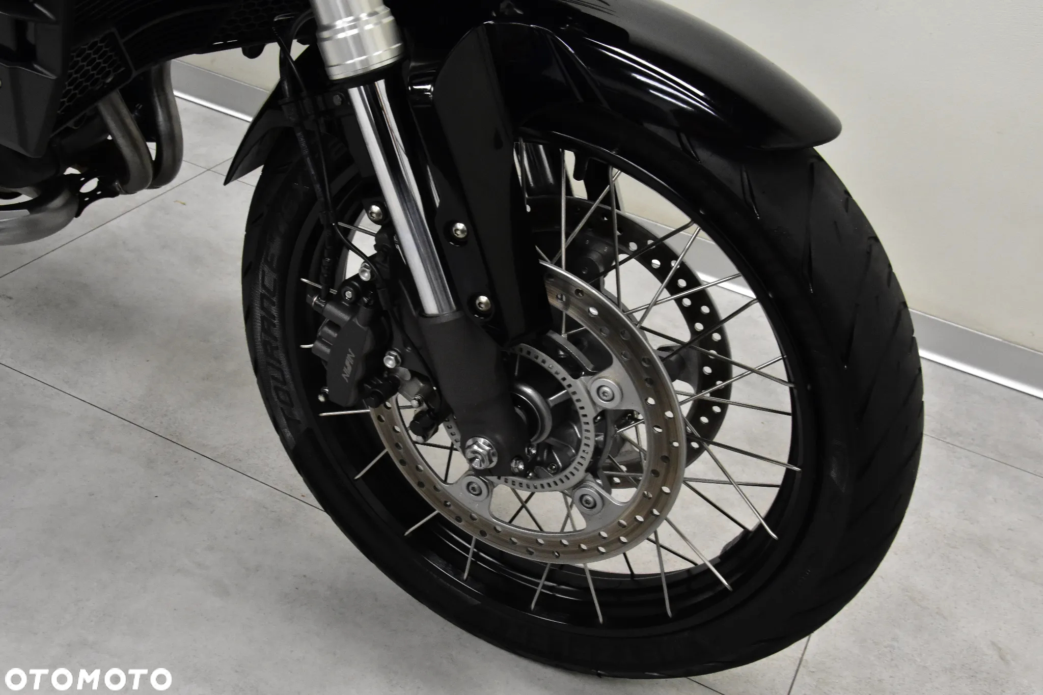 Honda VFR - 25