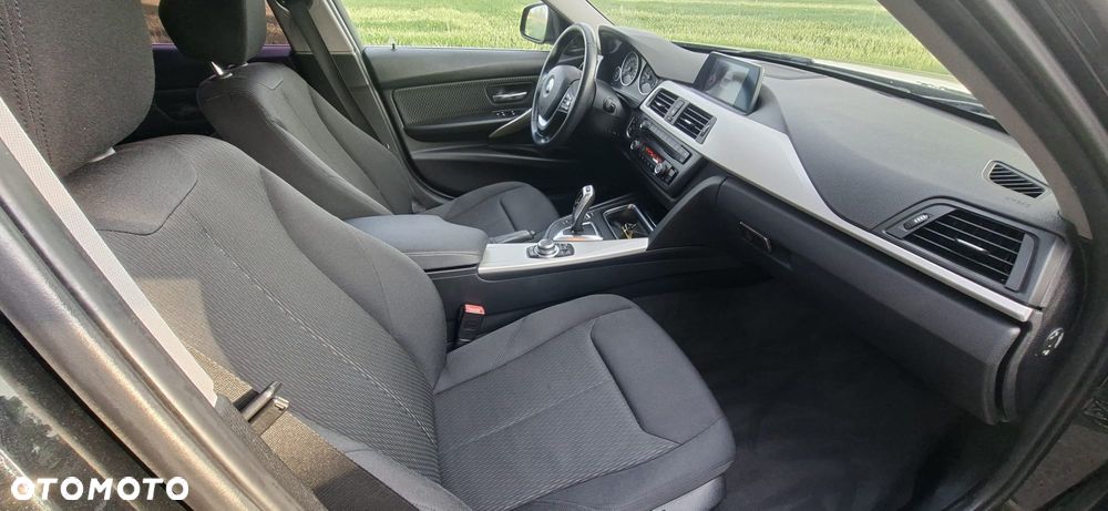 BMW Seria 3 316d - 8