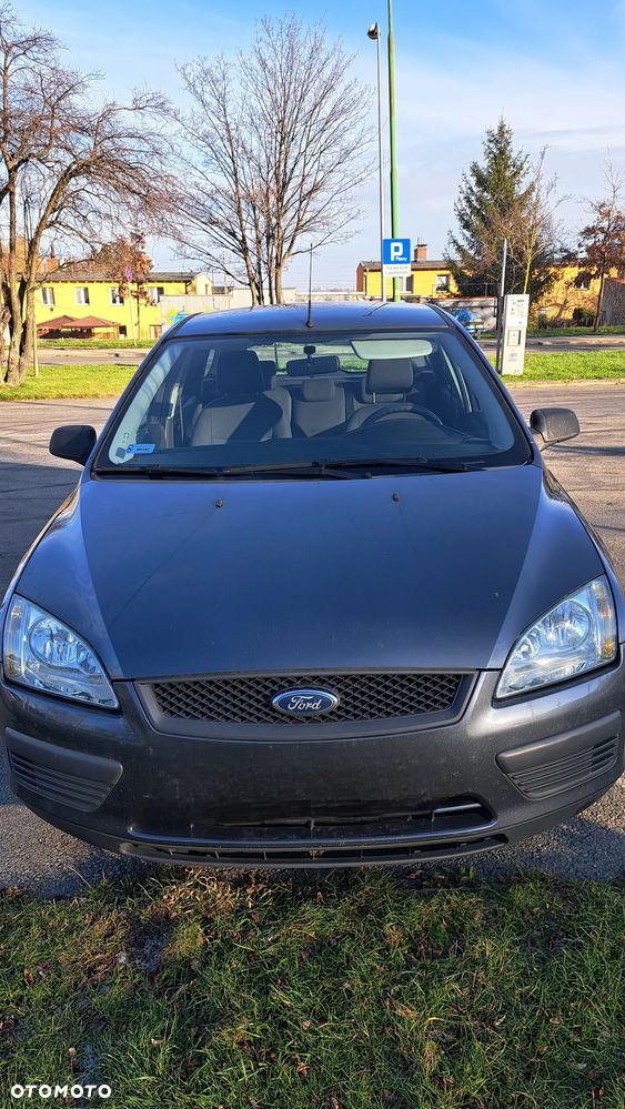 Ford Focus Ambiente - 8