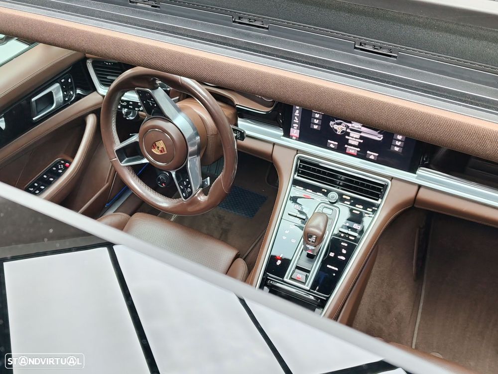 Porsche Panamera 4 E-Hybrid Executive - 29