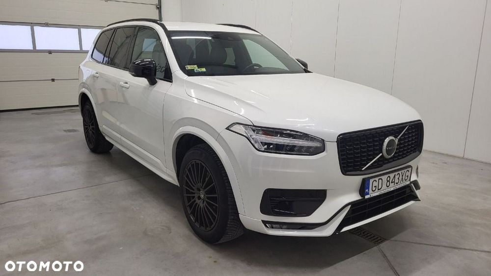 Volvo XC 90 B5 D AWD R-Design - 3