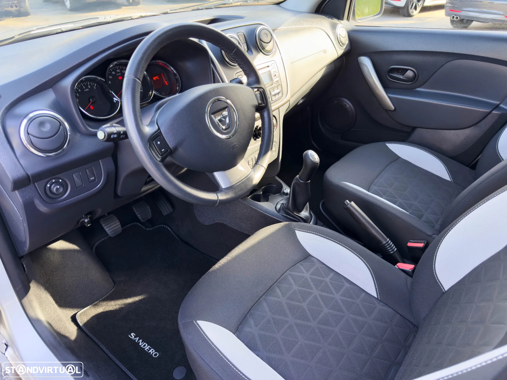 Dacia Sandero 0.9 TCe Stepway - 6