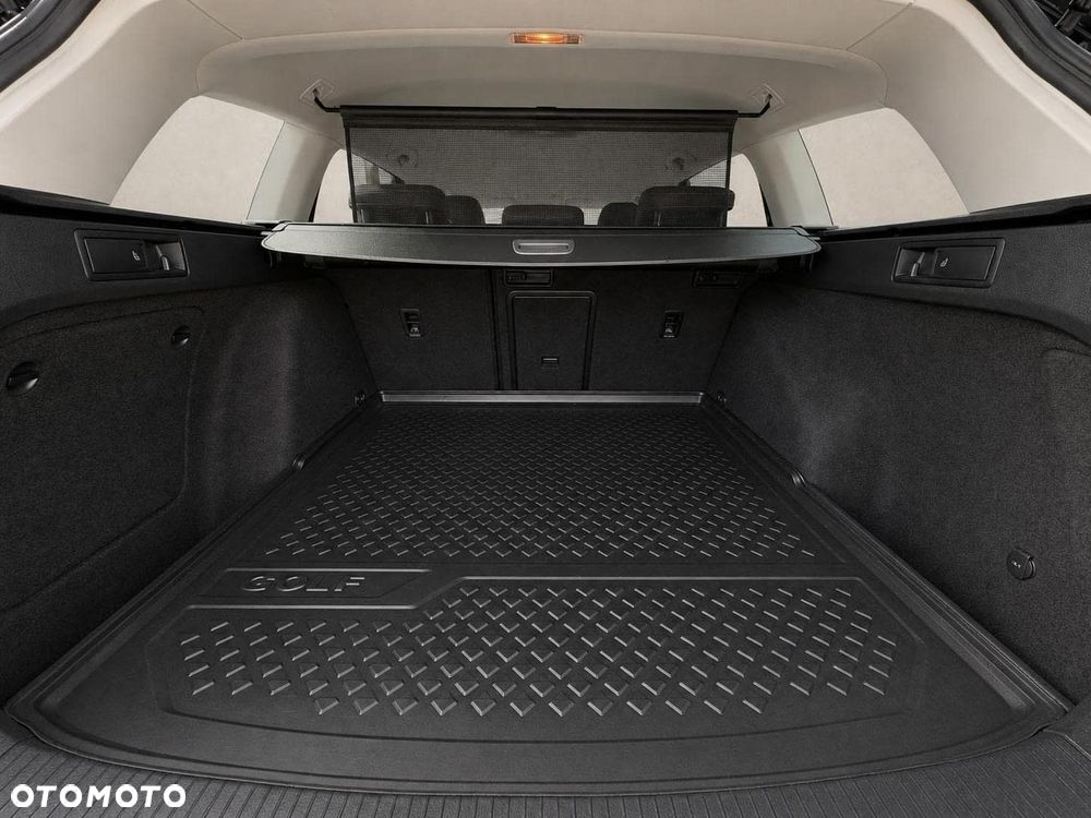 Volkswagen Golf 1.2 TSI BlueMotion Technology DSG Trendline - 17