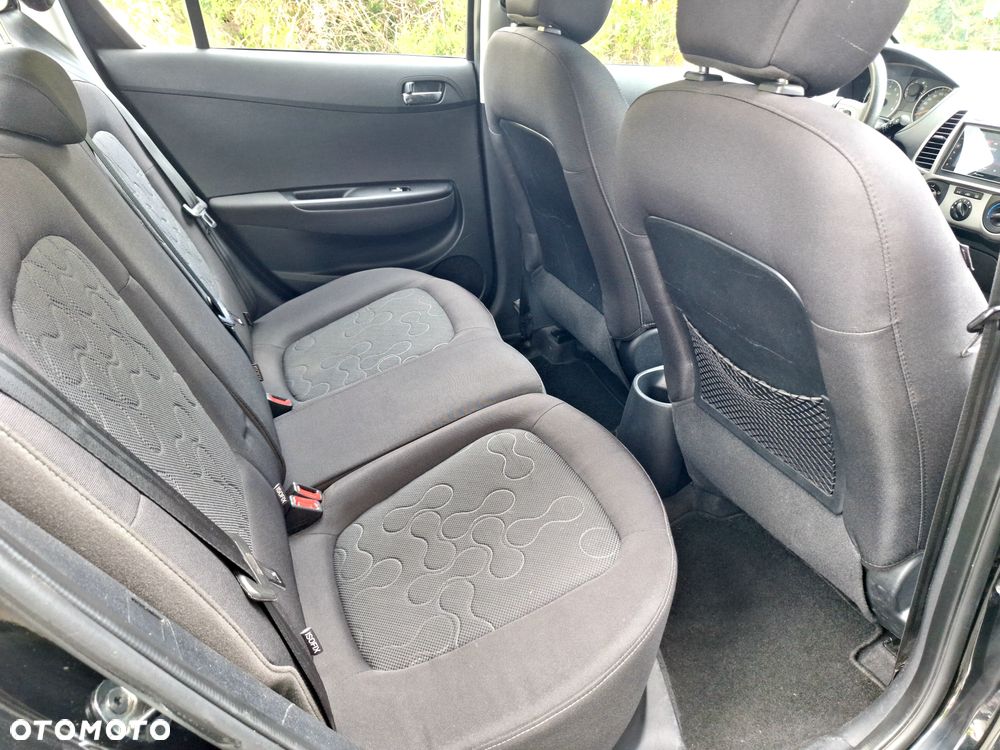 Hyundai i20 - 13