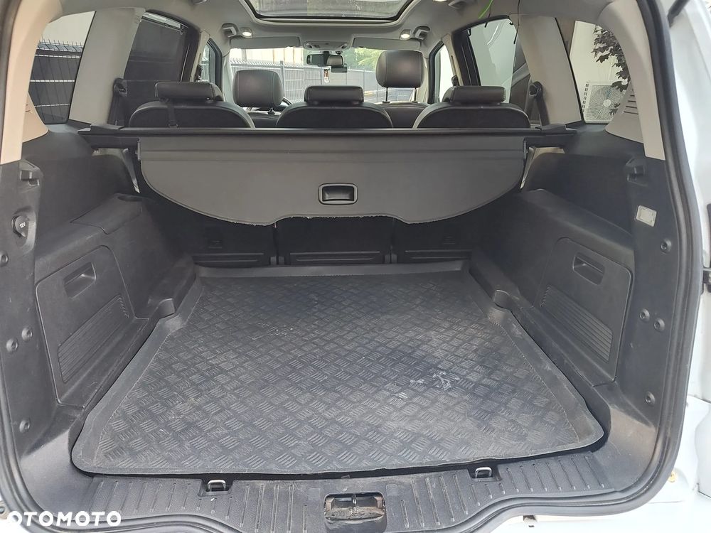 Ford S-Max 2.0 TDCi DPF Titanium - 13
