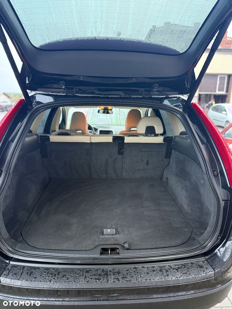 Volvo XC 60 D5 AWD Summum - 10