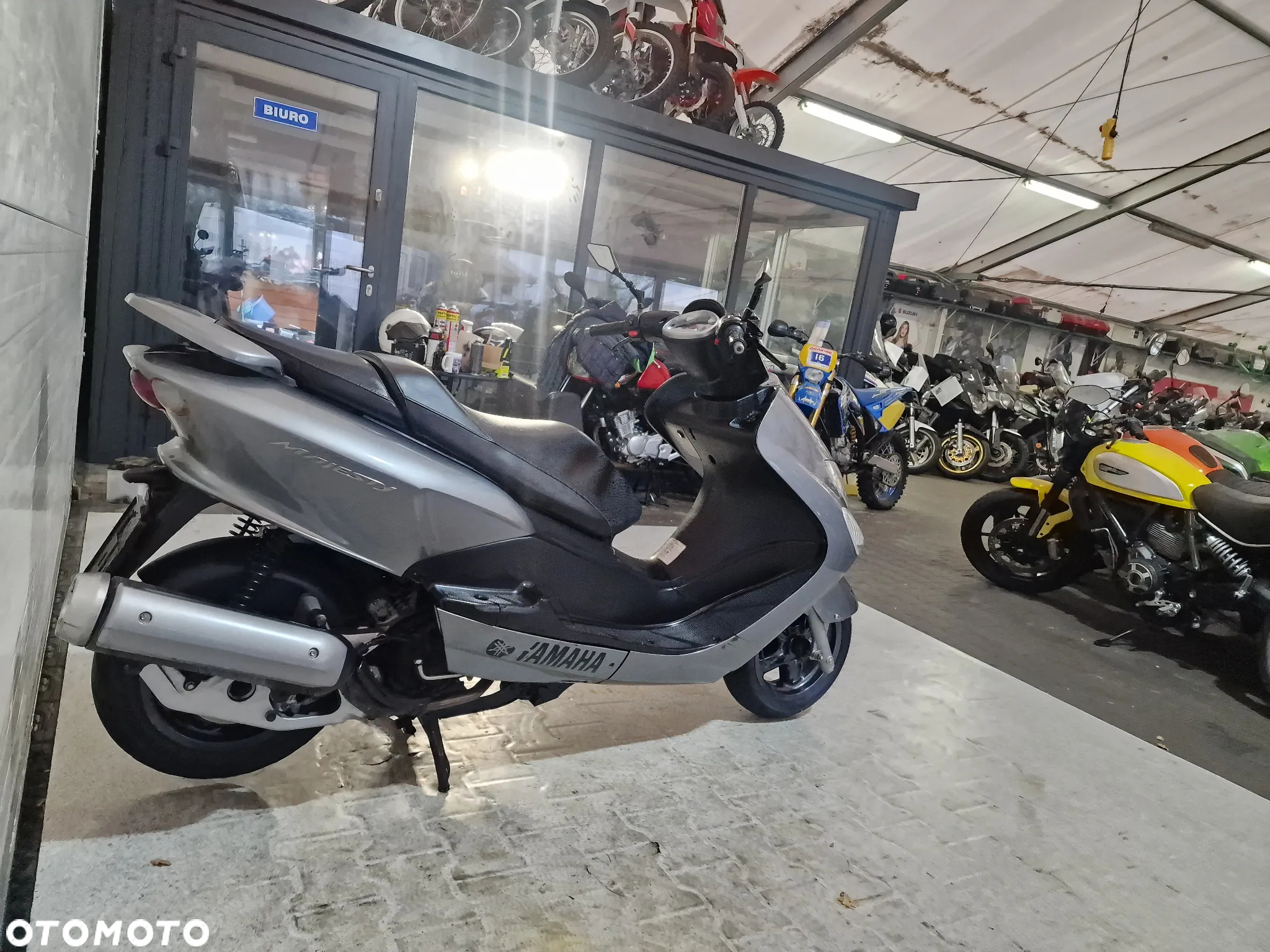 Yamaha Majesty - 16