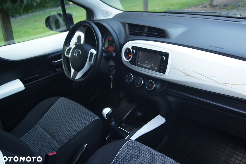 Toyota Yaris 1.33 VVT-i Edition 2014 - 18
