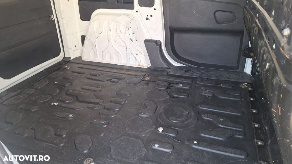Opel Combo - 10