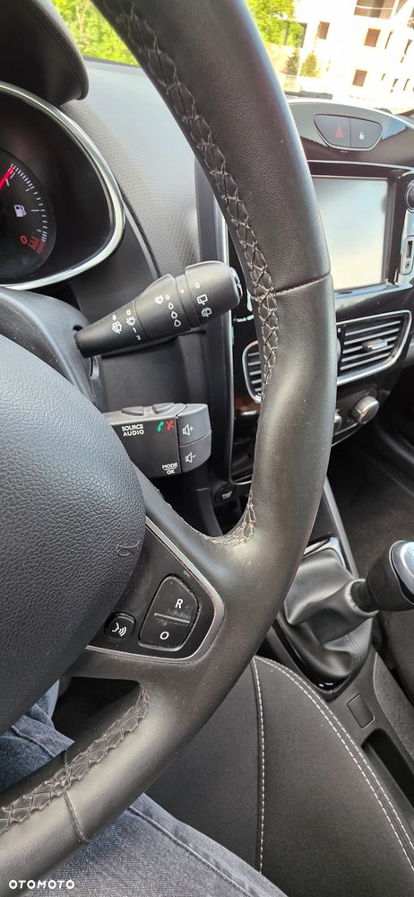 Renault Clio 1.2 16V Limited EU6 - 20