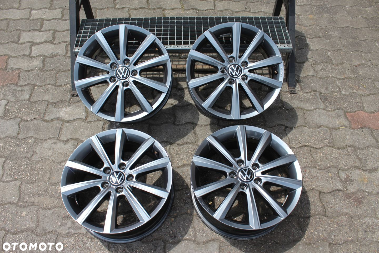 ORYG VW PASSAT B8 3G0 17cali 5x112 ET41 6,5J GOLF - 2