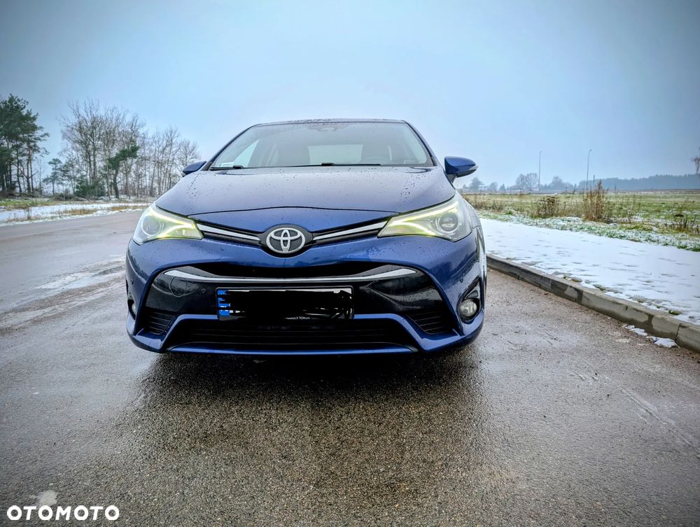 Toyota Avensis 1.8 Prestige MS - 2