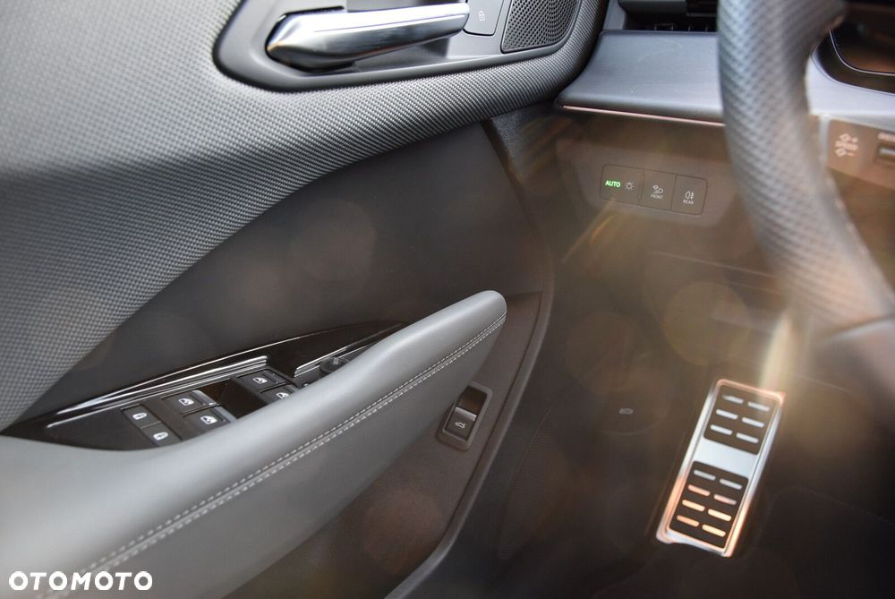 Audi Q3 Sportback - 14