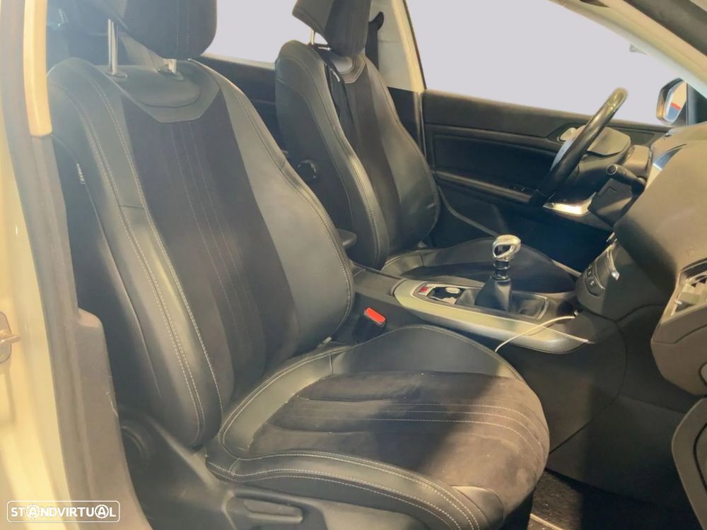 Peugeot 308 - 9