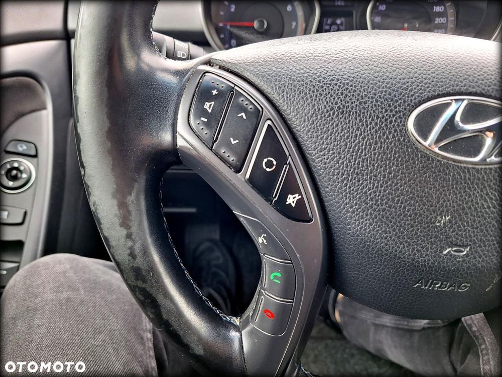 Hyundai i30 1.6 Premium - 12