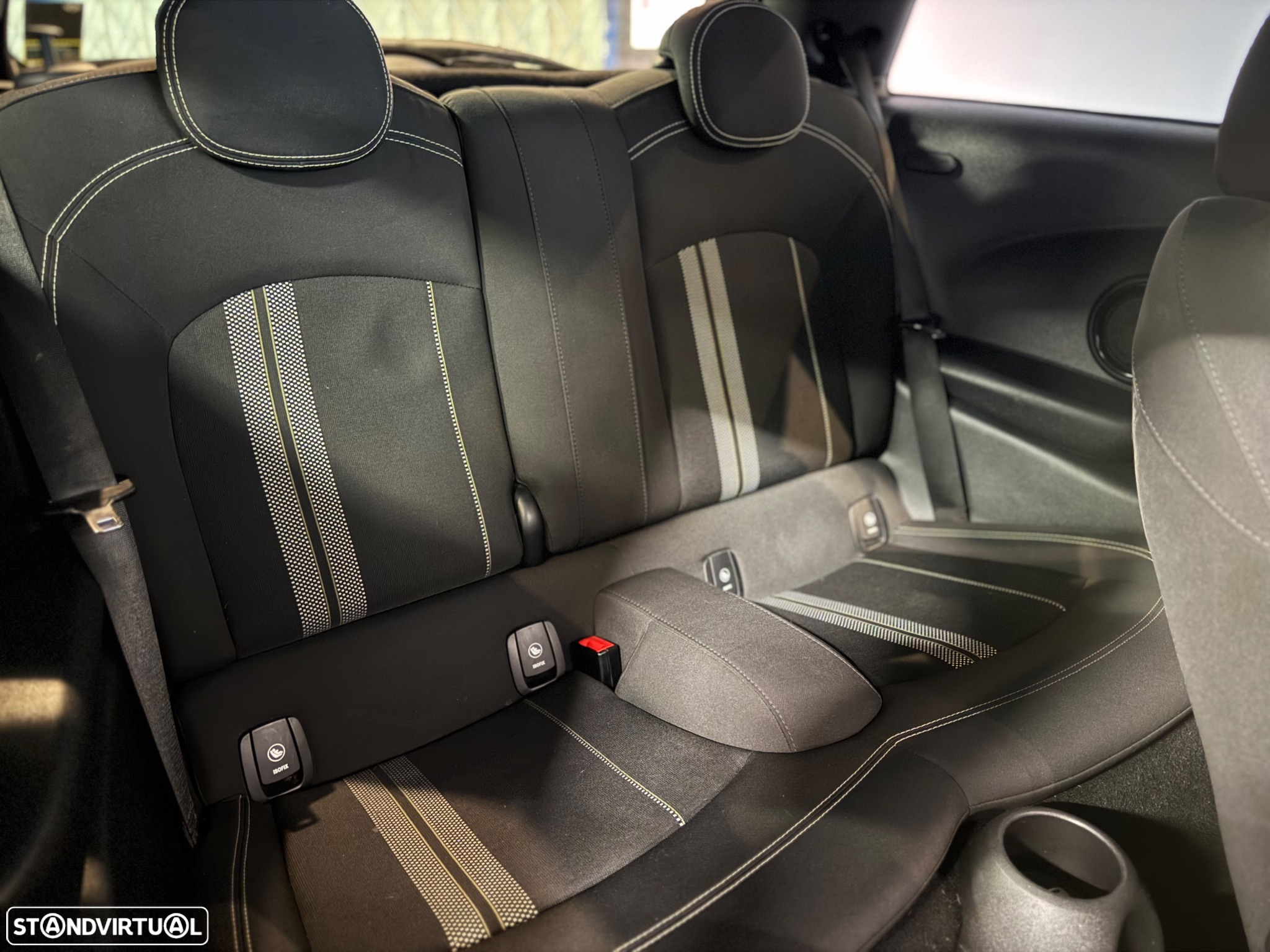 MINI 3 Portas Cooper SD Auto Desportiva - 39