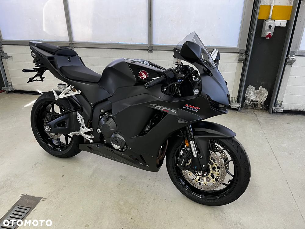 Honda CBR - 1