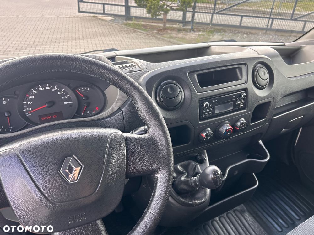 Renault Master - 24
