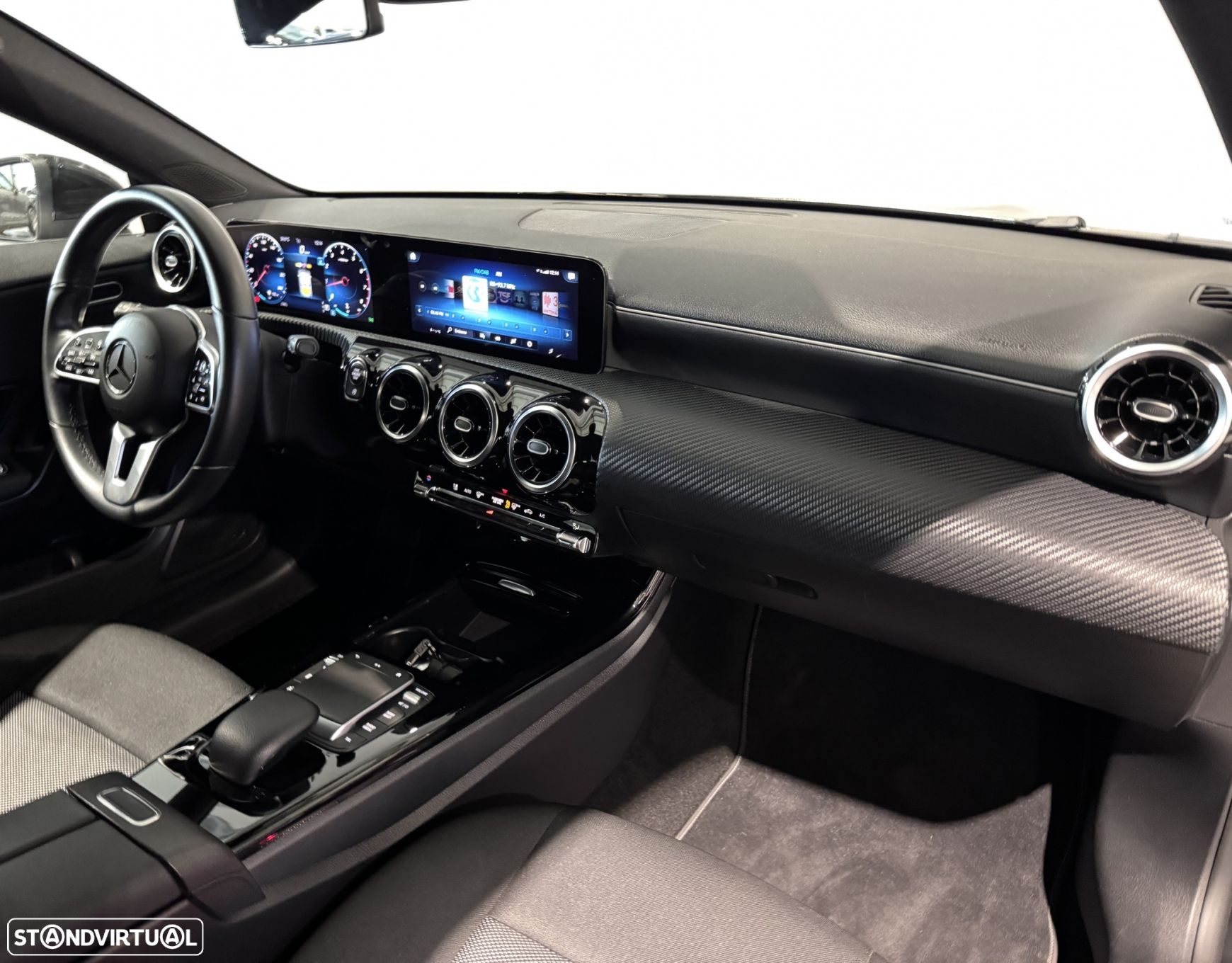 Mercedes-Benz CLA 180 - 48