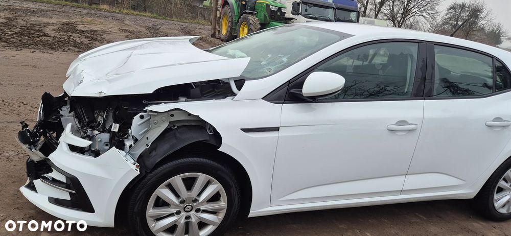 Renault Megane 1.5 Blue dCi Intens - 9