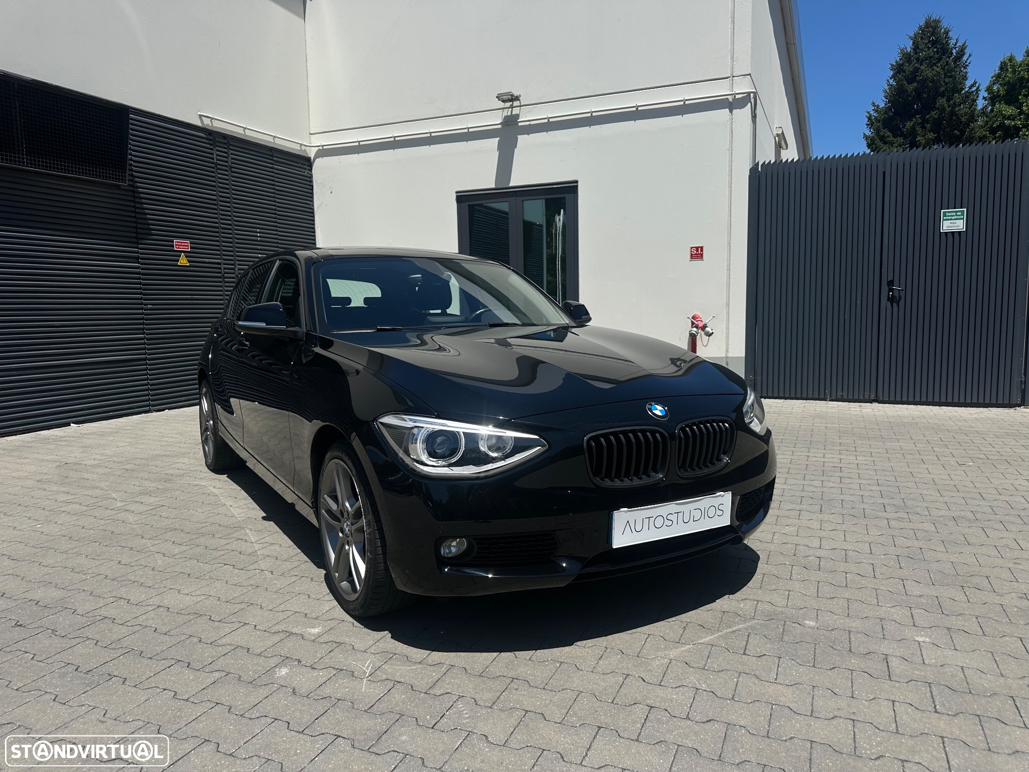 BMW 116 i Aut. Sport Line - 3