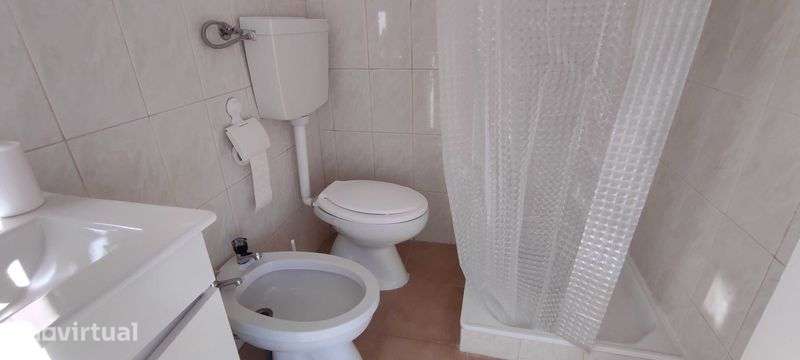 Arrenda-se moradia com dois quartos - Grande imagem: 4/12